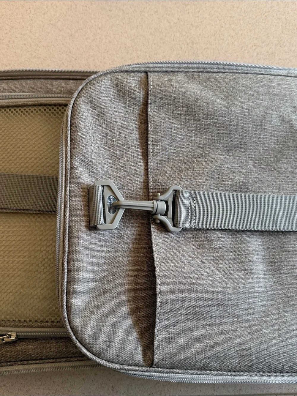 Gray Small Dog/Cat Travel Bag with Mesh Panels
